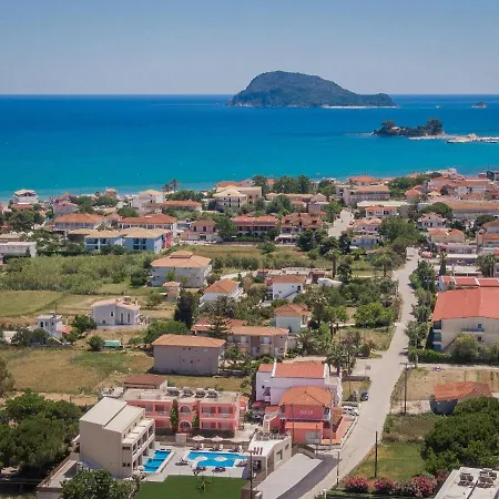 Mystique Luxury & Maisonettes Лаганас