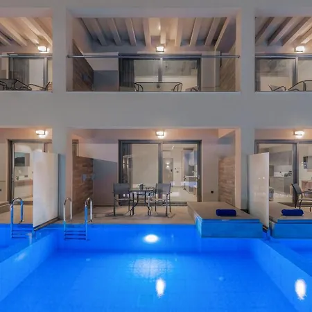 Mystique Luxury & Maisonettes * Лаганас