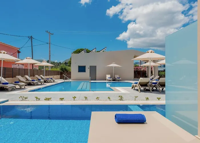 Mystique Luxury & Maisonettes 4*