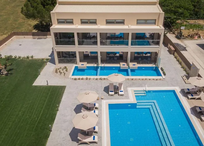 Mystique Luxury & Maisonettes Aparthotel