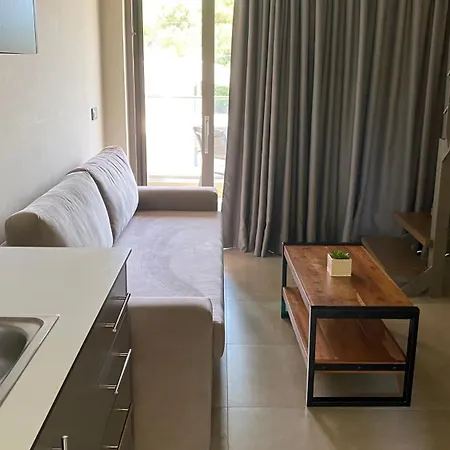 Апарт-отель Mystique Luxury & Maisonettes Лаганас