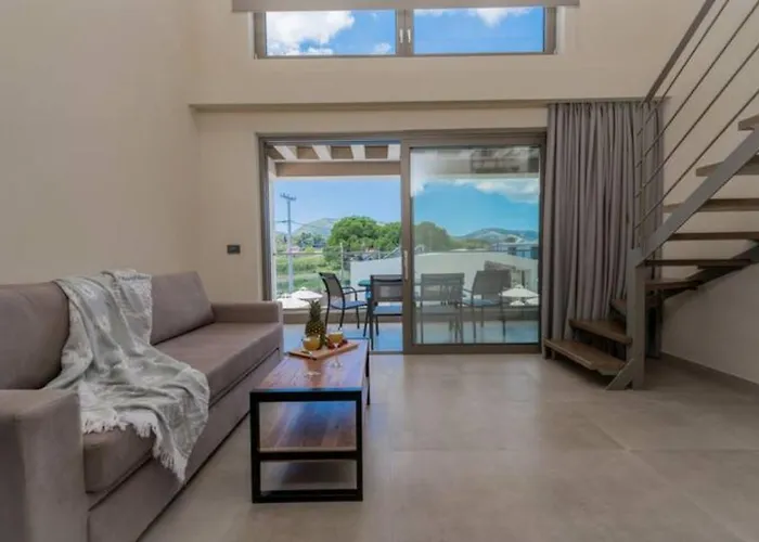 Mystique Luxury & Maisonettes لاغاناس