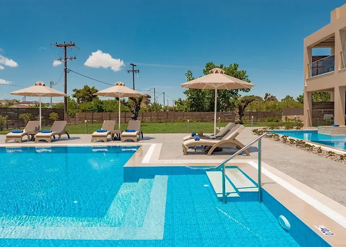Mystique Luxury & Maisonettes 4* لاغاناس